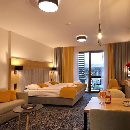 Apartman Gold Akvamarin Bešeňová Exteriör bild